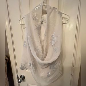 Gauzy Greylin size S silk top, white with silver embroidered